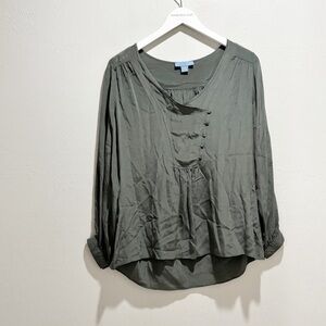 LIL ANTHROPOLOGIE Women’s Green 100% Silk Wrap Button Front Blouse Size 8